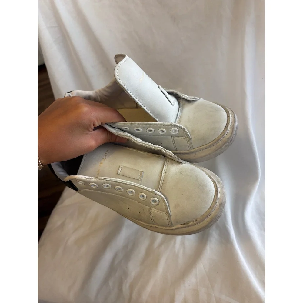 Alexander McQueen Oversized Sneakers White Black Leather IT 36 383942